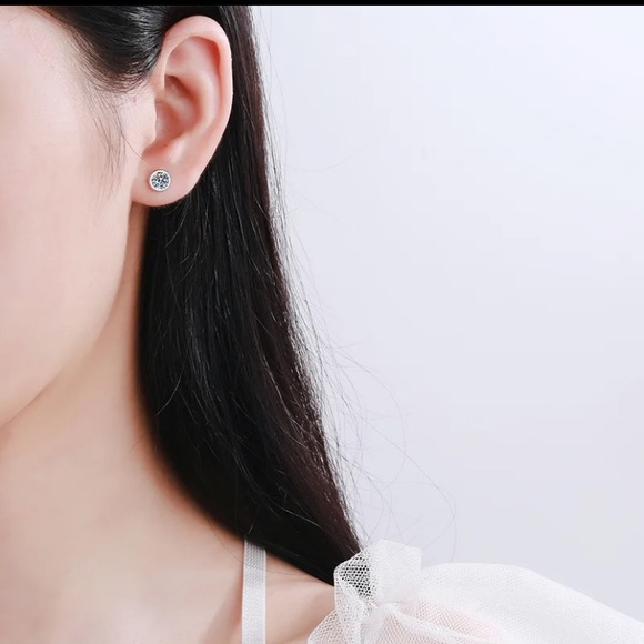 CERTIFIED 0.3 CT D Color Moissanite Stamped 925 sterling silver Stud Earrings - Picture 2 of 12